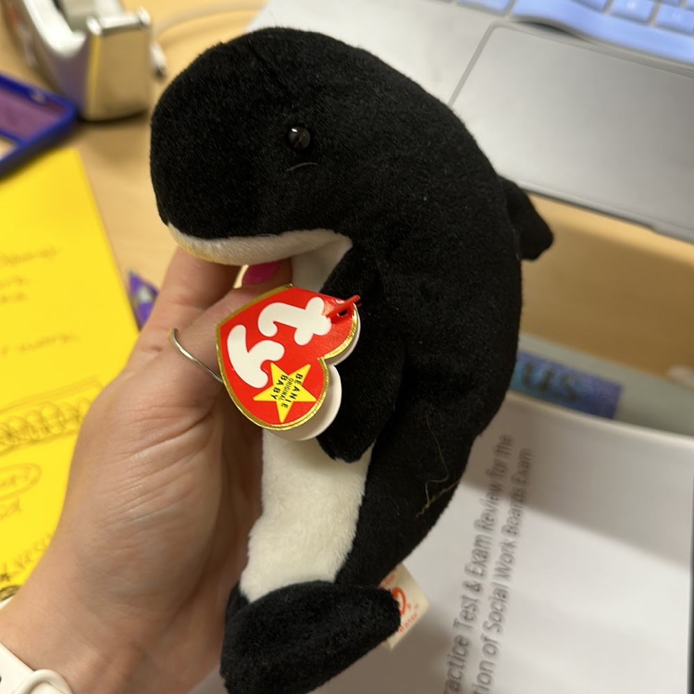 NWT Waves Beanie Baby